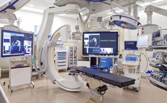 La provincia di Modena si veste di innovazione: una sala ibrida per il 2019