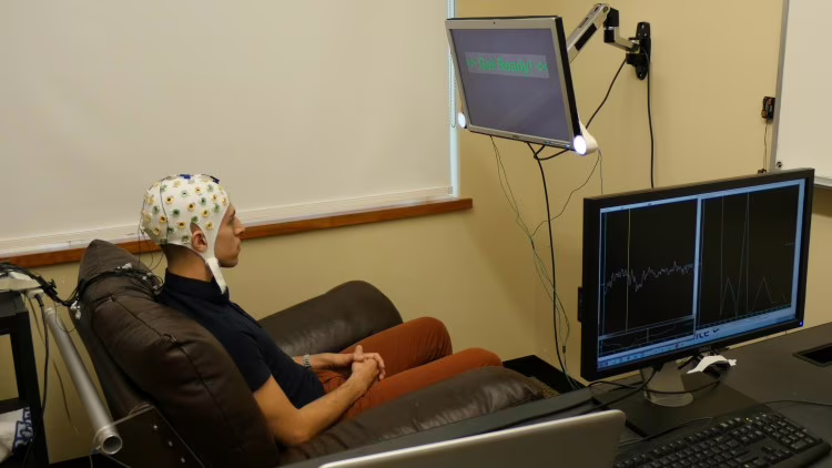 BrainNet: prima interfaccia multi-persona diretta e non invasiva brain-to-brain