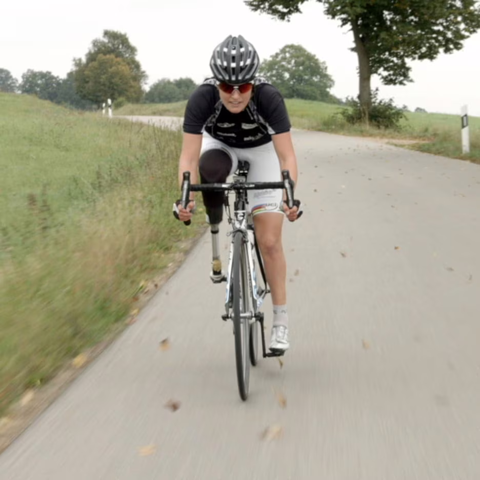 Protesi sportive, come tornare a praticare sport dopo un'amputazione. Credits: dezeen