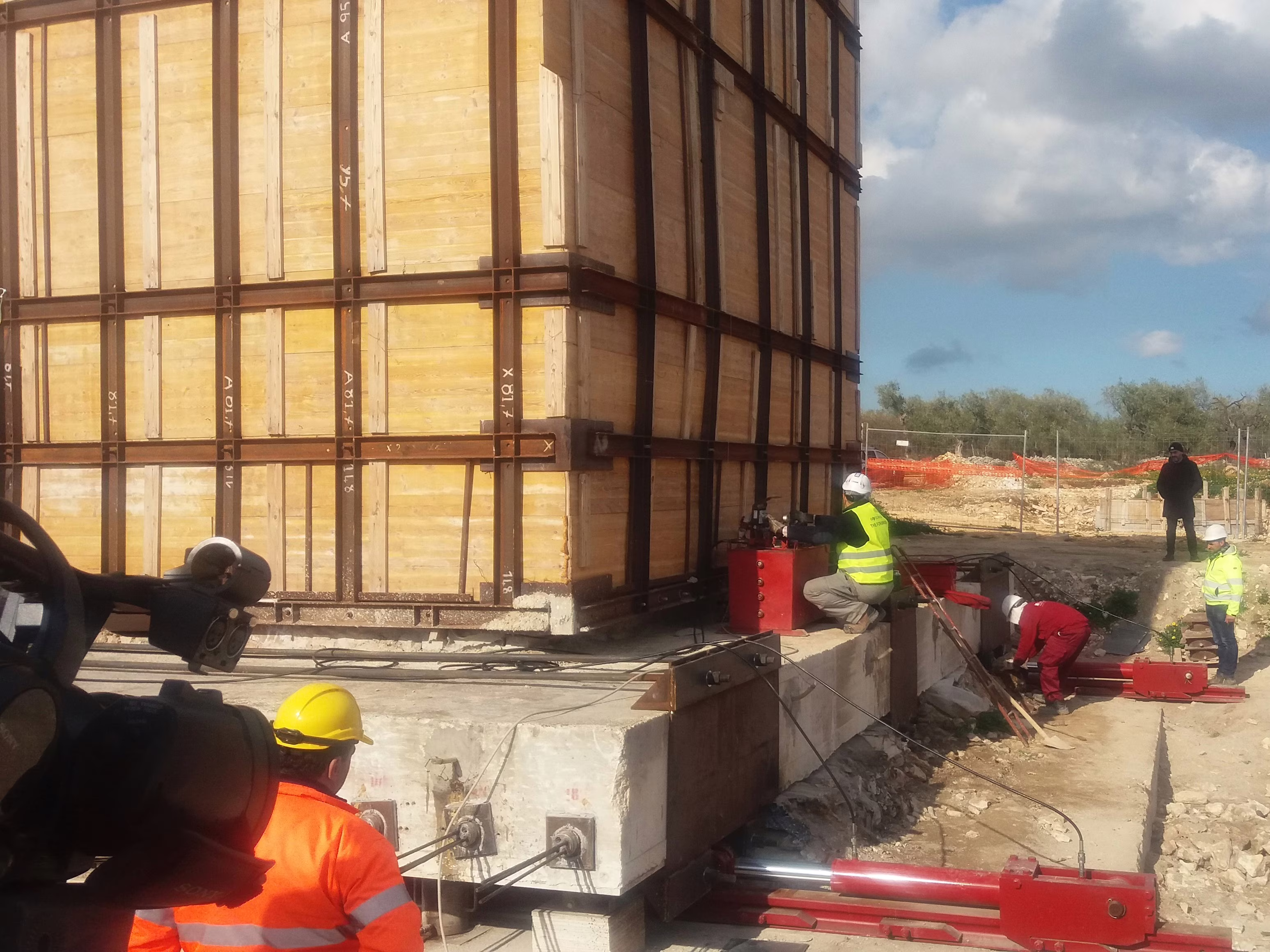 Torre San Vincenzo lavoro spostamento
