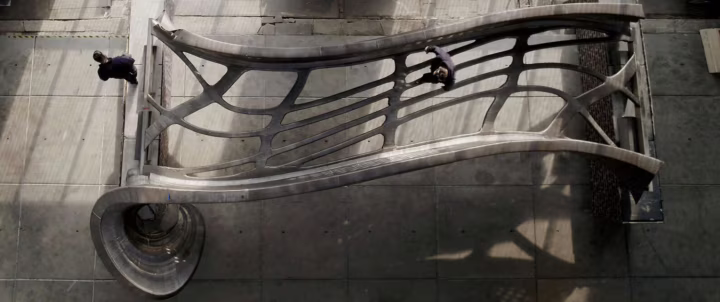 Il primo ponte in acciaio stampato in 3D