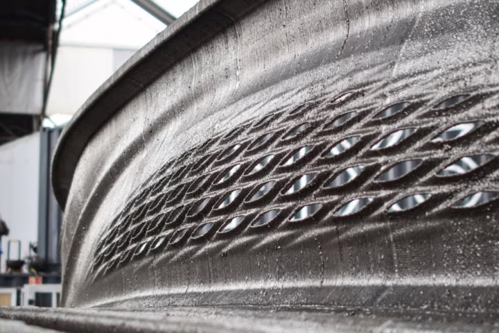 Il primo ponte in acciaio stampato in 3D
