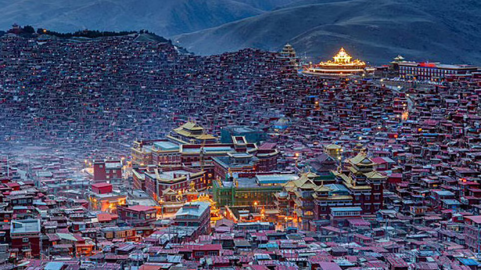 L'Istitituto buddista di Larung Gar, un caso internazionale sconosciuto