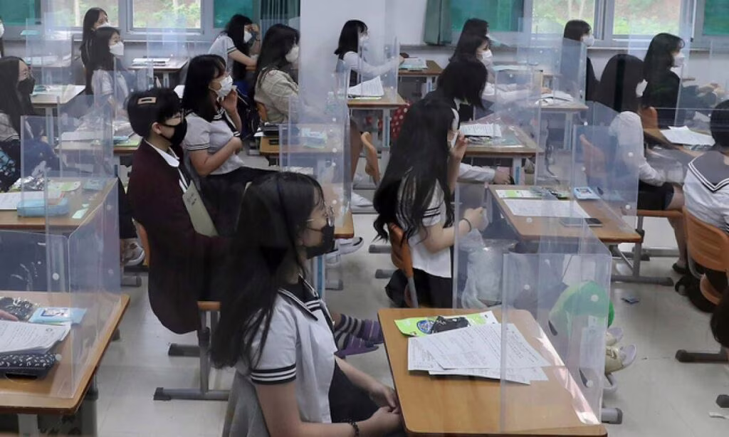 scuola settembre plexiglass