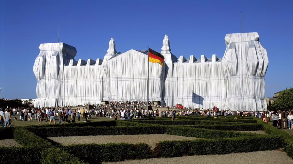 Addio a Christo, l'artista che impacchettava il mondo