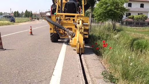 Fibra ottica, l’autostrada sotto la città