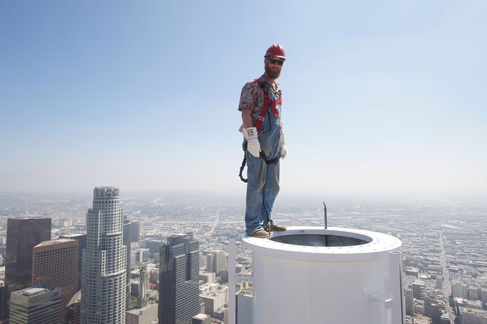 Perché la foto dei lavoratori a 335 metri di altezza è vera