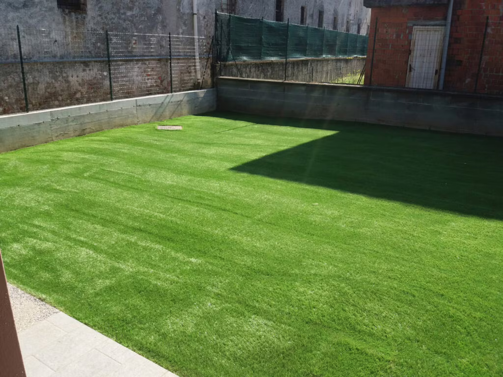 Prato sintetico giardino