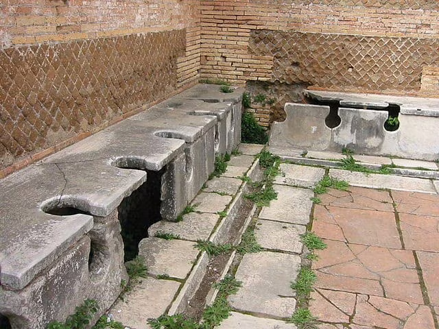 la latrina