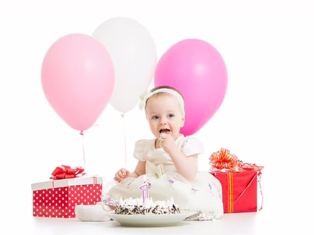 Immagini primo compleanno bambina