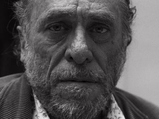 charles bukowski donne frasi