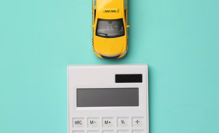 auto e calcolatrice per pagamento bollo