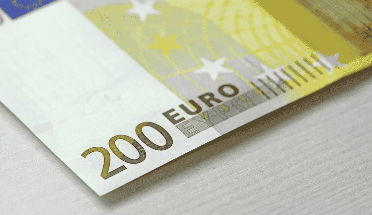 200 euro