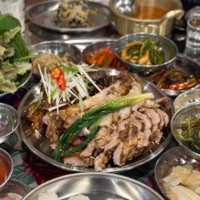 송도 족발 맛집 : 반반으로 한상 가득 채워주는 완미족발 인천송도점