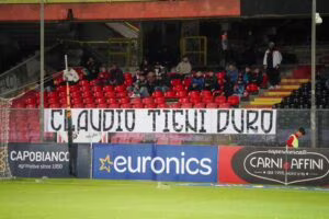 Striscione Foggia-Avellino