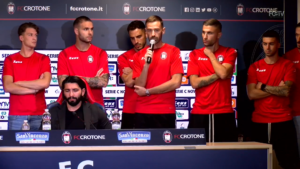 Delegazione calciatori Crotone