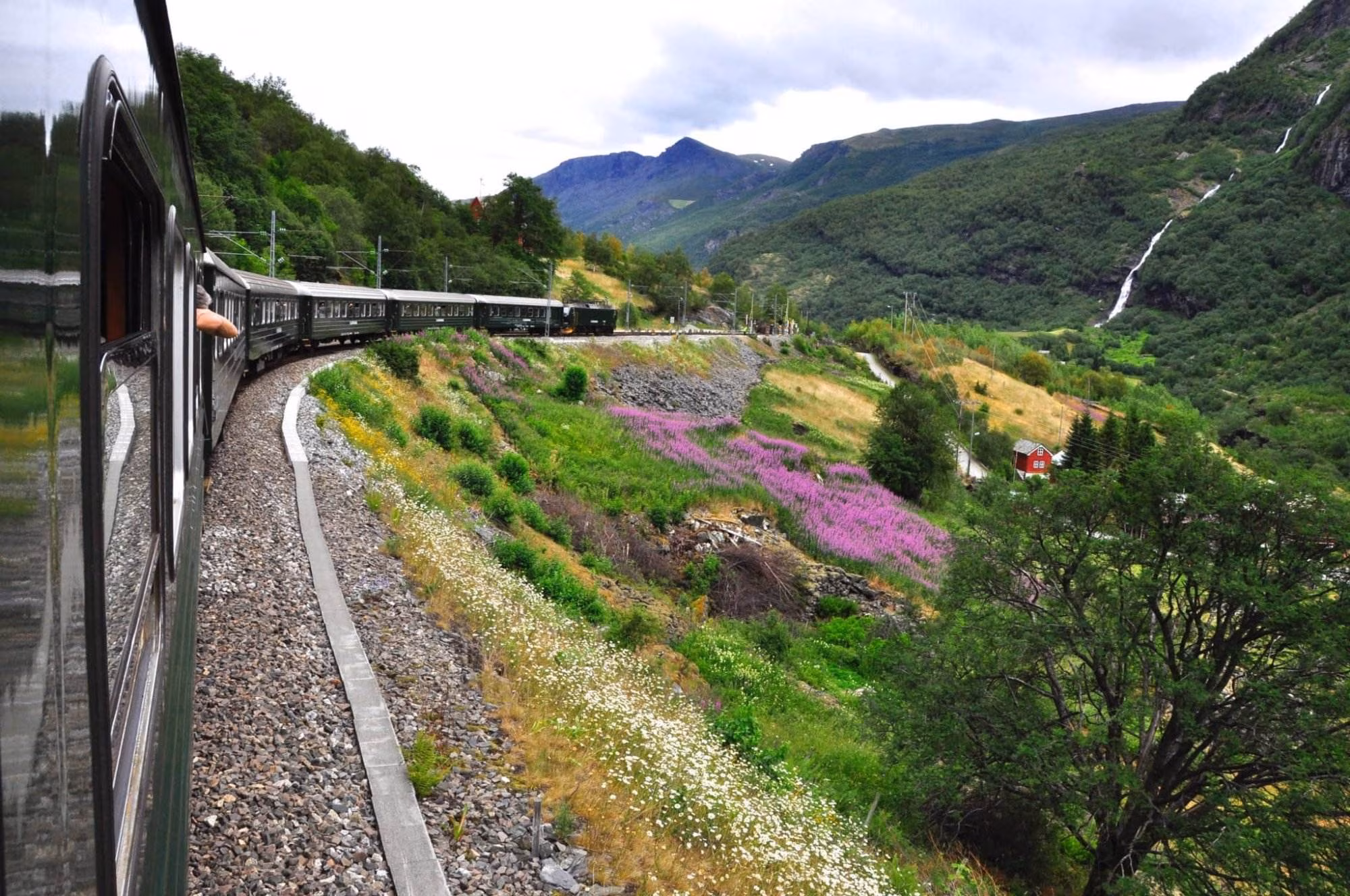 The train travels over the Hardangervidda plateau about 1300 meters above sea level and past Norway's most breathtaking places.