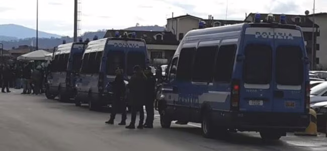 Tensione alle stelle all'Arechi: Salernitana-Napoli, schierati elicotteri e 300 poliziotti