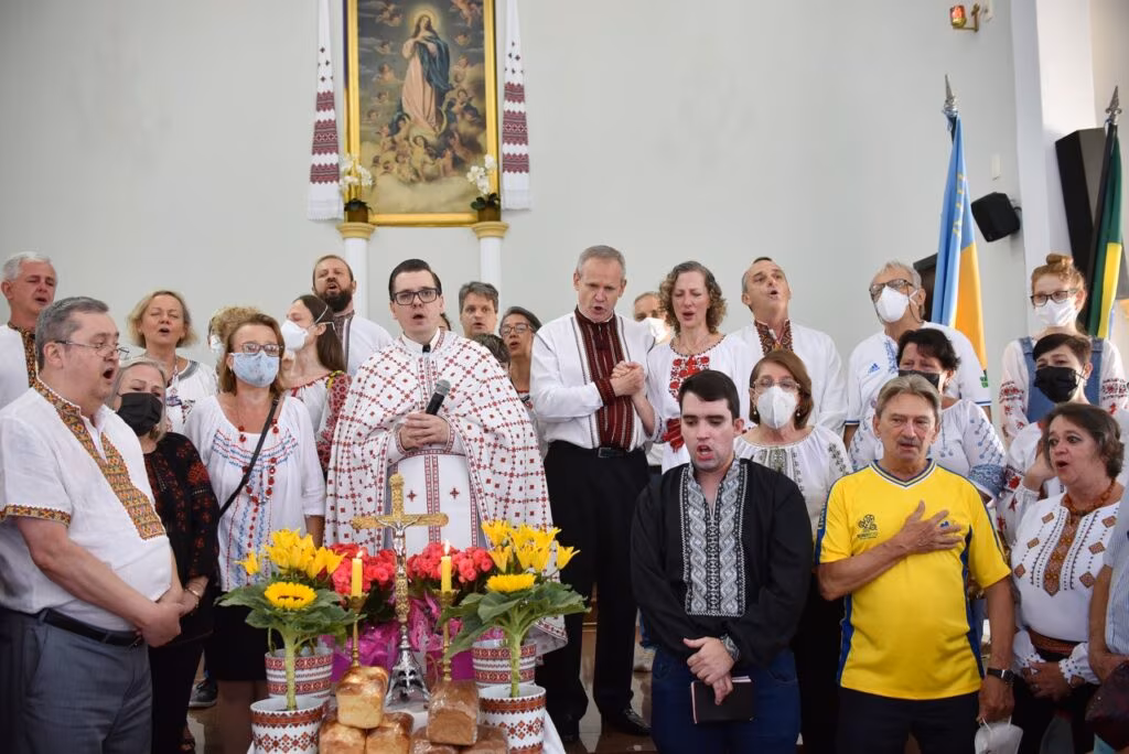 Em São Paulo, católicos ucranianos rezam pela paz e pedem o fim da guerra
