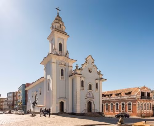 Juristas católicos repudiam invasão de igreja no Paraná - Jornal O São Paulo