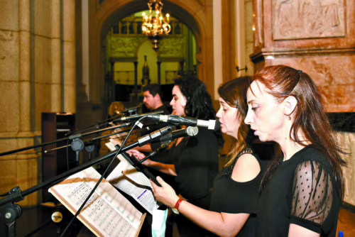 Refugiada ucraniana canta na Catedral da Sé - Jornal O São Paulo