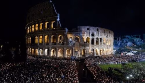 Em Roma, a Sexta-feira Santa também apresenta a ‘via-sacra’ e o testemunho das famílias - Jornal O São Paulo