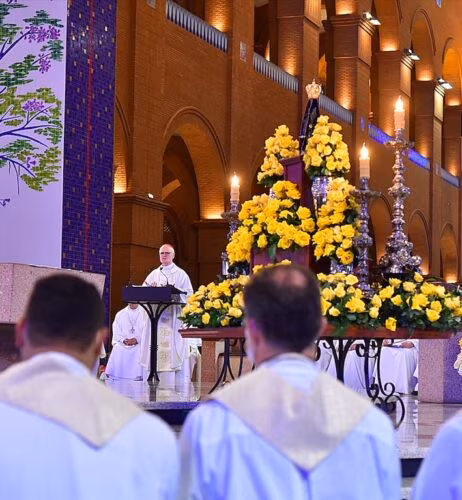 Em romaria, fiéis agradecem o dom da vida e pedem a intercessão da Mãe Aparecida pelo sínodo - Jornal O São Paulo
