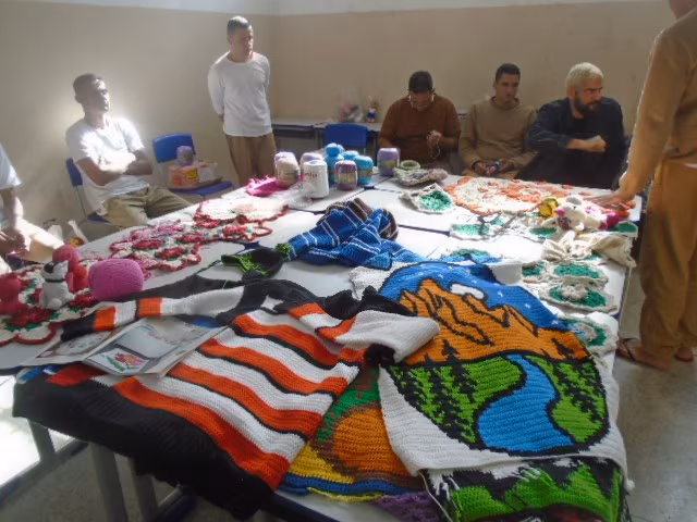 Projeto Ponto Firme: crochê como aliado na ressocialização de detentos - Jornal O São Paulo