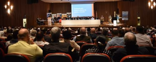 Membros da assembleia sinodal começam a elaborar propostas para práticas pastorais e de evangelização - Jornal O São Paulo