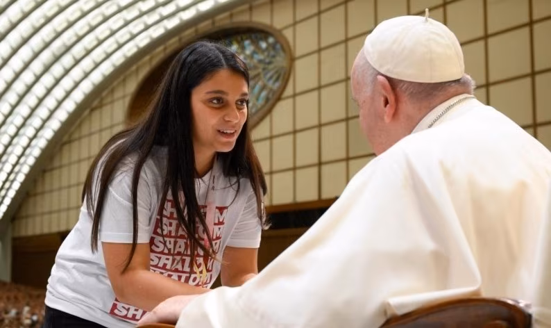 O Papa: Comunidade Shalom valoriza os dons e a vivacidade de que a Igreja no Brasil é rica - Jornal O São Paulo