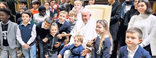 Papa convida a testemunhar a alegria de ser família - Jornal O São Paulo