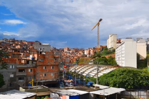 Favelas de São Paulo: territórios de desafios, solidariedade e oportunidades