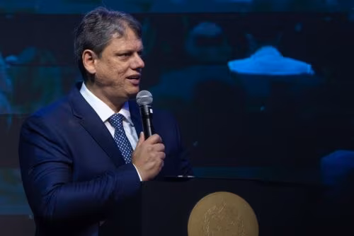 Em Davos, Tarcísio discute financiamento para infraestrutura e parcerias em saúde - Jornal O São Paulo