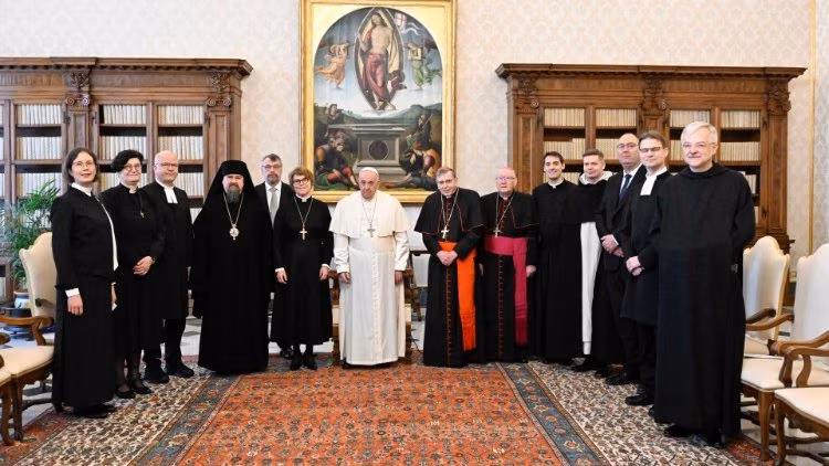 O Papa, cristãos: agentes de reconciliação, próximos às vítimas de injustiça e guerras - Jornal O São Paulo