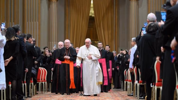 Democracia enfraquecida: é preciso superar as lógicas parciais, afirma o Papa - Jornal O São Paulo