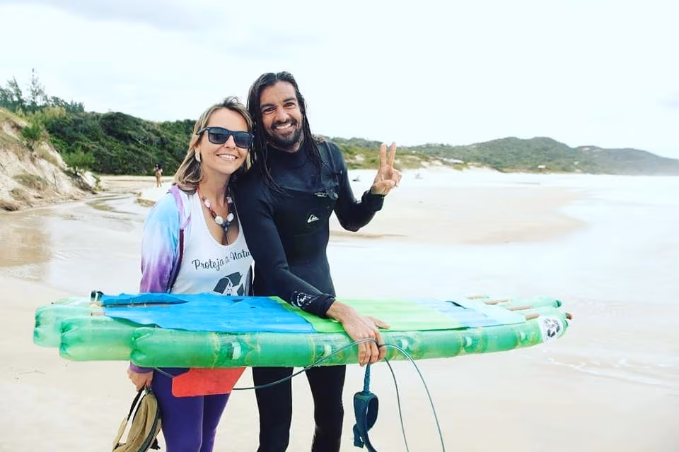 Na Eco Garopaba, as garrafas PET viram pranchas de surfe - Jornal O São Paulo