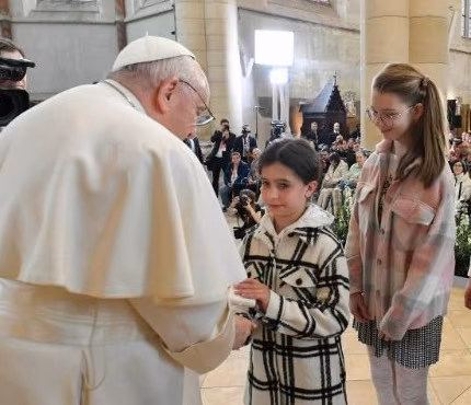 Papa: a fé nos faz ir ao encontro dos pobres e a falar a linguagem da caridade - Jornal O São Paulo
