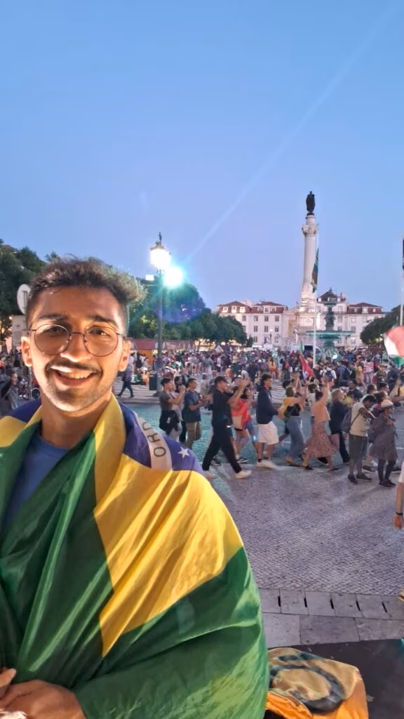 Peregrinos brasileiros descrevem a emoção da cerimônia de boas-vindas ao Papa - Jornal O São Paulo