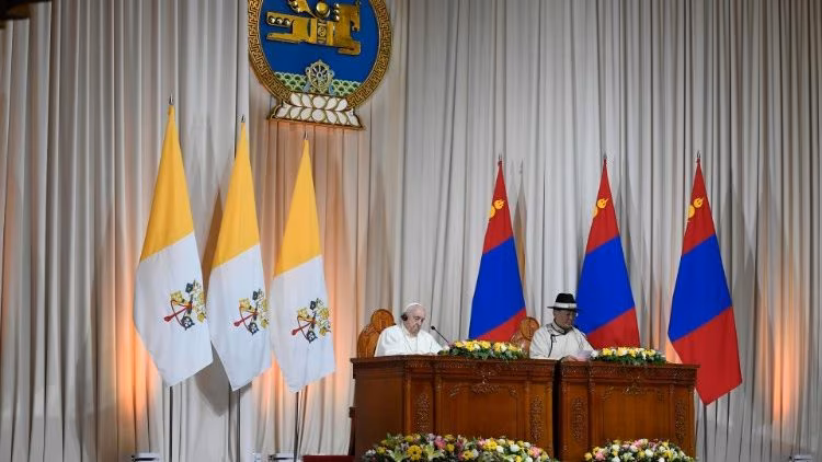 Recepcionado na Mongólia, Papa destaca tradição do país na sustentabilidade e reforça pedidos por paz - Jornal O São Paulo