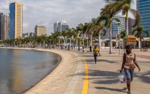 Angola aposta em pequenas empresas para transformação da economia - Jornal O São Paulo