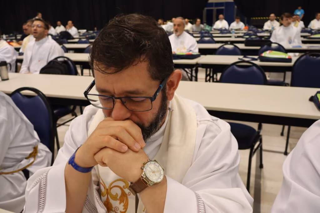 19º ENP: ‘Saúde Integral do Presbítero’ é o tema em destaque no penúltimo dia do evento - Jornal O São Paulo