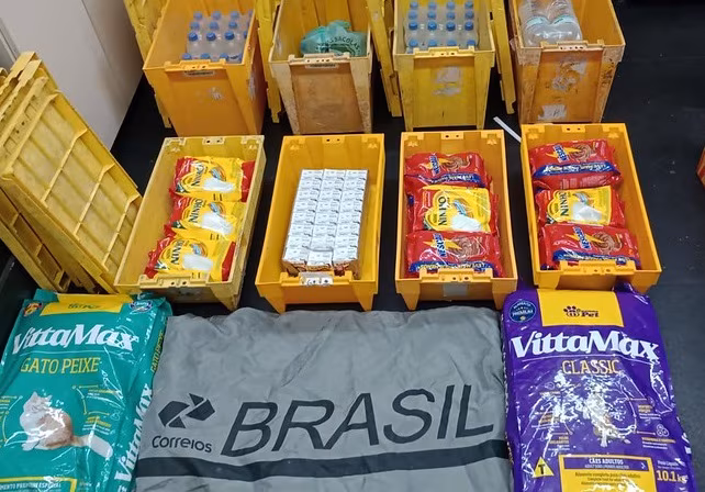 Correios suspendem temporariamente o recebimento de doações de roupas ao RS - Jornal O São Paulo