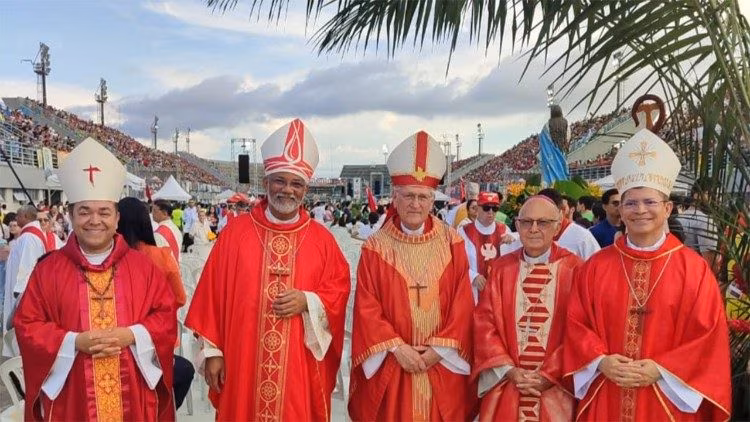 Mais de 80 mil pessoas celebram Pentecostes em Manaus - Jornal O São Paulo