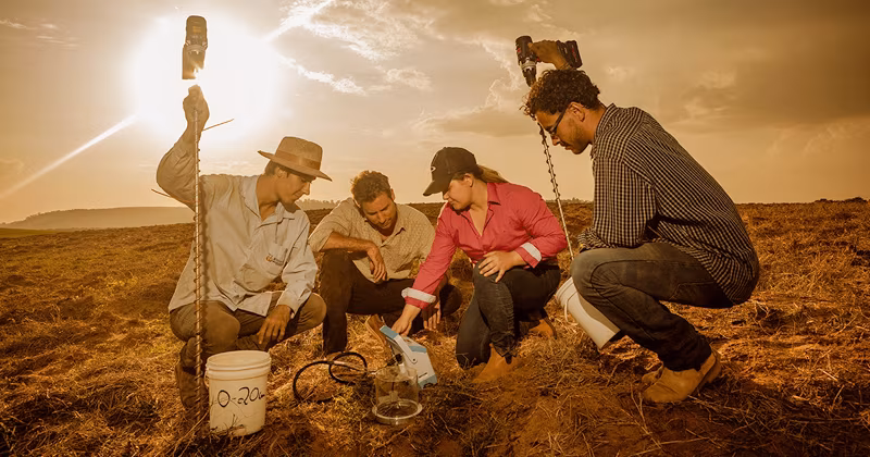 Startup associada à USP em Piracicaba usa rochas para promover agricultura de baixo carbono - Jornal O São Paulo