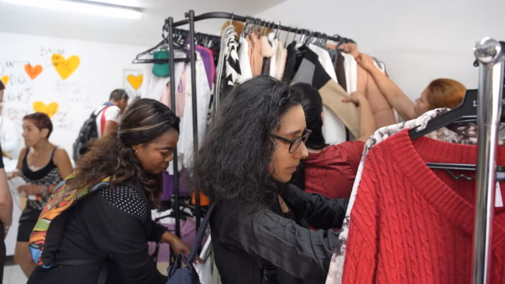 ‘Bazar do Cuore’ da Aliança de Misericórdia: moda acessível com impacto socioambiental - Jornal O São Paulo
