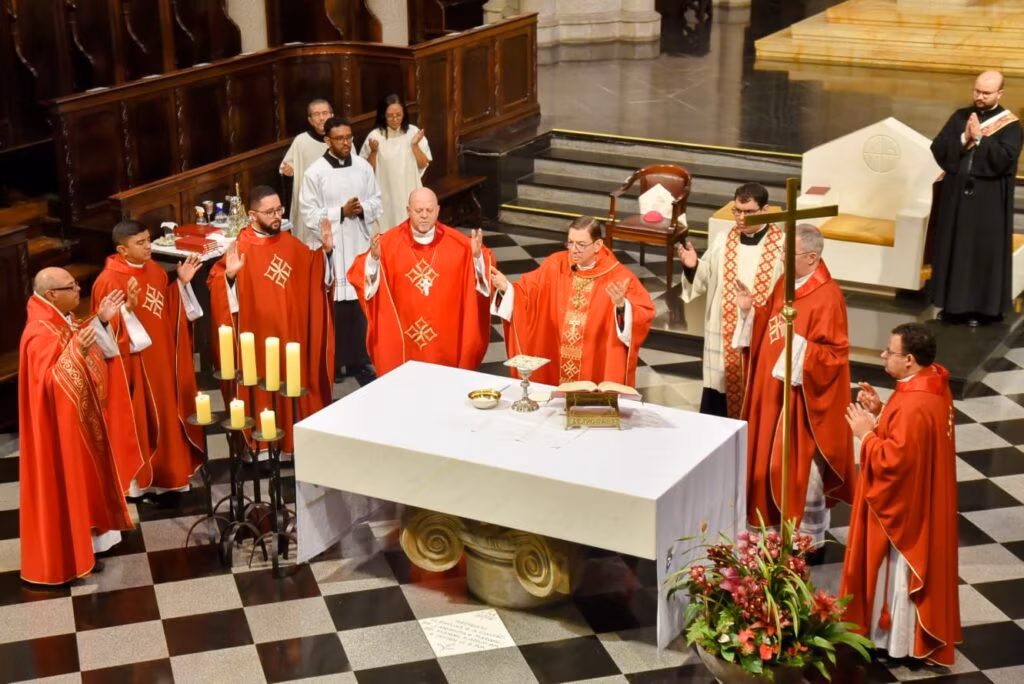 ‘Estamos vivendo uma nova página da Igreja no Chipre’, afirma Dom Bruno Varriano em visita a São Paulo