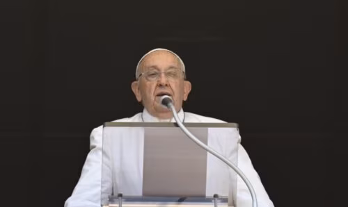 Francisco: Nossa Senhora do Carmo conceda a paz a quem sofre com a guerra - Jornal O São Paulo