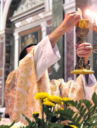 Padre: imagem do Cristo, homem de oração e servidor de Deus no meio do povo - Jornal O São Paulo