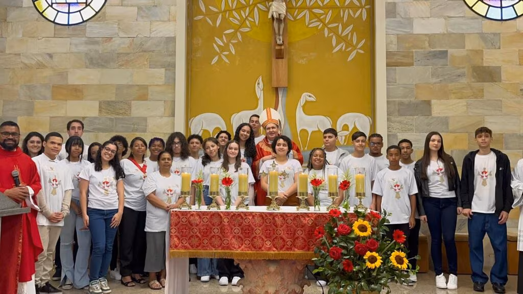 Dom Ângelo Ademir Mezzari faz visita pastoral à Paróquia Santa Cristina - Jornal O São Paulo