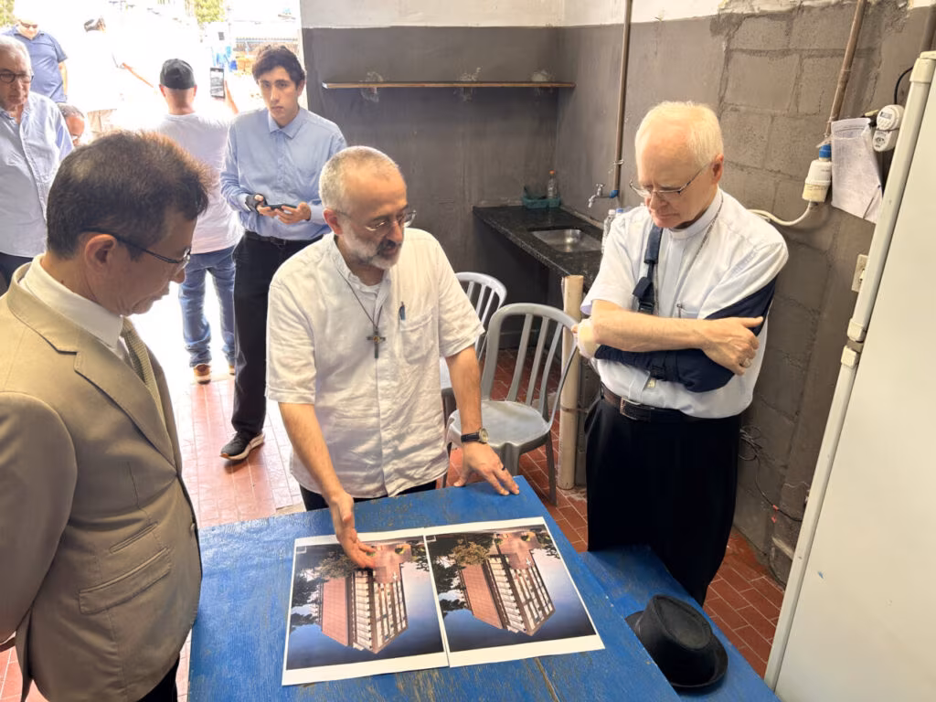 Dom Odilo e representante do Escritório Econômico e Cultural de Taipei visitam obras do Projeto Nova Guadalupe da Missão Belém - Jornal O São Paulo